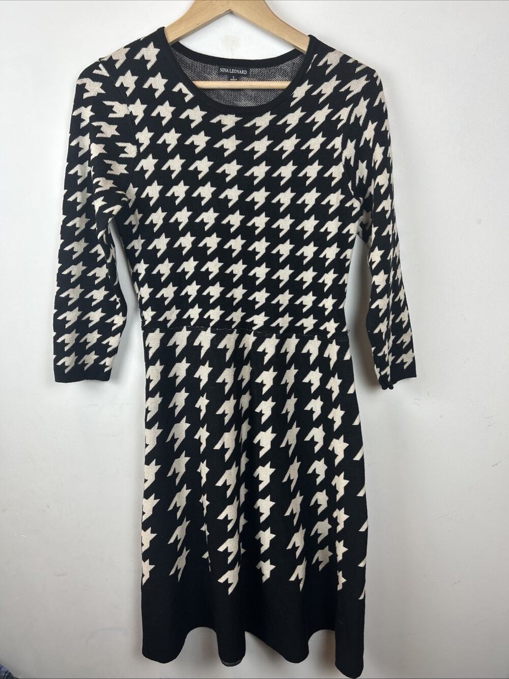 Nina Leonard Dress Womens Size S Black White Geometric Fit & Flare Rayon Knit